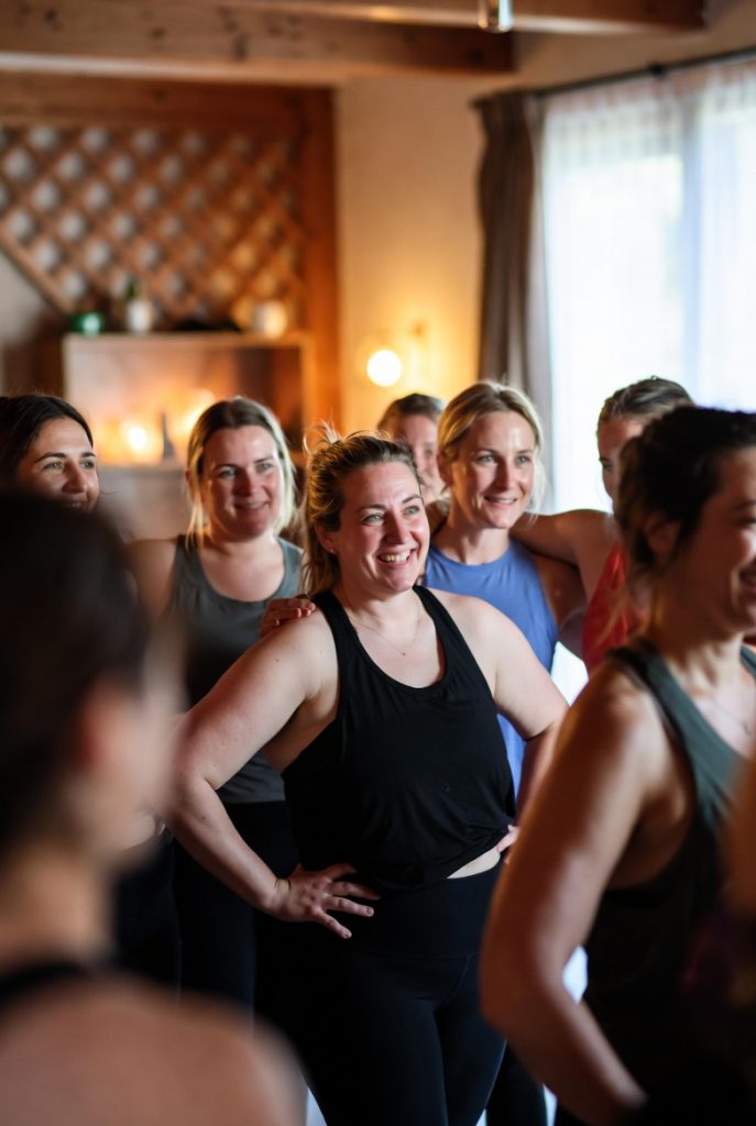 Des femmes post natal souriantes et confiantes